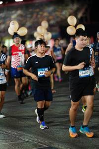 BIB: 4012, 2077
                            <button type="button" onclick="openModal(22956007)" class="btn btn-primary btn-sm float-right btn-popup" data-toggle="modal" data-target=".modal-high-quality">
                        <i class="fas fa-shopping-cart"></i> Add to Cart
                    </button>
                                            <button type="button" onclick="isThisMe(22956007, true)" class="btn btn-success btn-sm float-right btn-popup btn-isme hidden" data-toggle="tooltip" data-placement="bottom" title="นี่คือรูปของคุณใช่ไหม คลิกที่นี่เพื่อเอาเข้าอัลบั้ม">
                        <i class="fas fa-plus"></i> Add to album
                    </button>
                    <button type="button" onclick="isThisMe(22956007, false)" class="btn btn-warning btn-sm float-right btn-popup btn-isnotme hidden">
                        <i class="fas fa-ban"></i> Remove from album
                    </button>